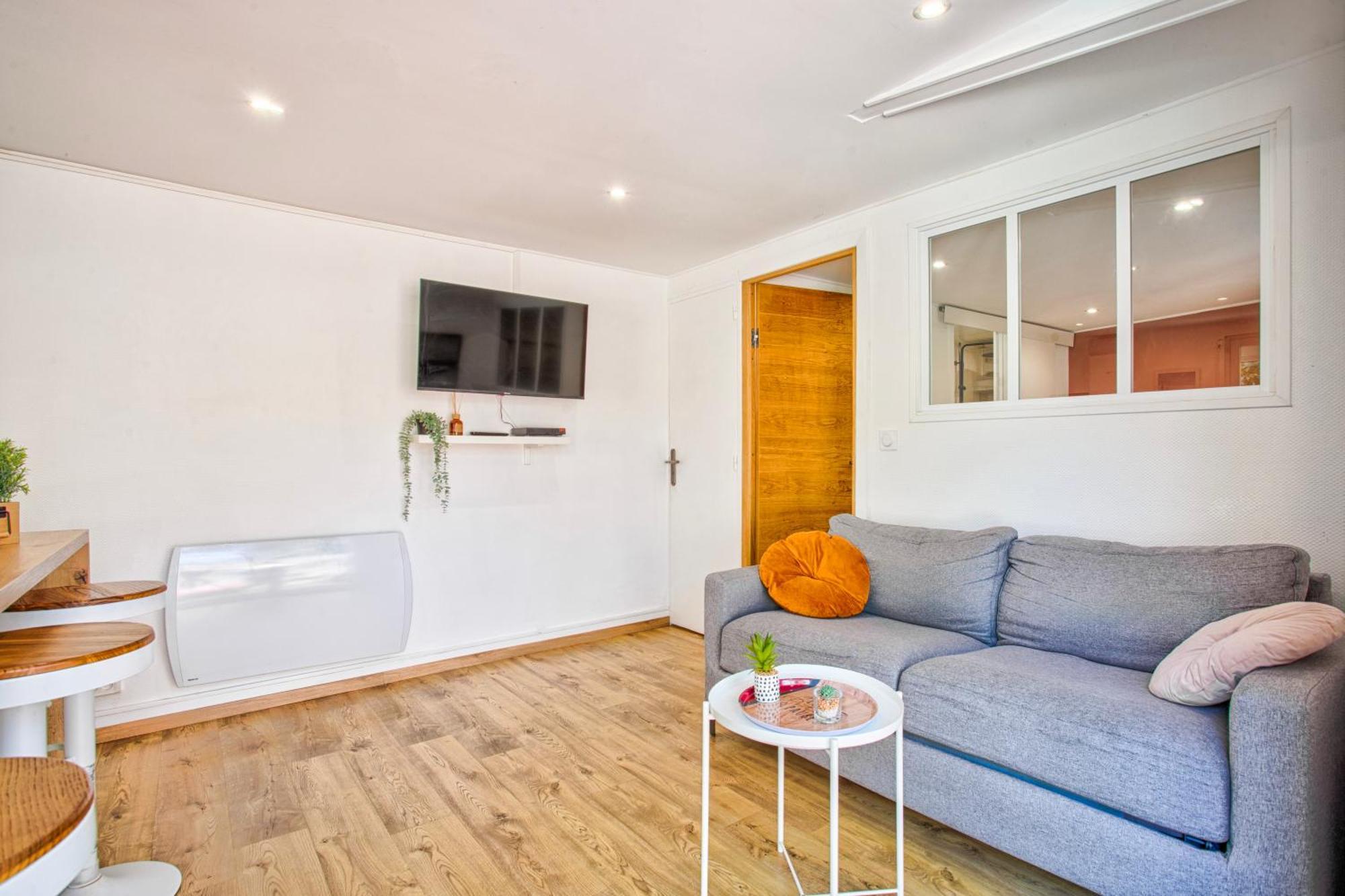 Appartement Fraichement Renovee - Jacuzzi Au Coeur De ก็อง ภายนอก รูปภาพ